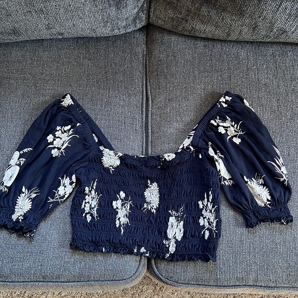 Urban Outfitters puff sleeve Top